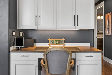Single-level home, clear mountain views overlooking the 1st - photo 26