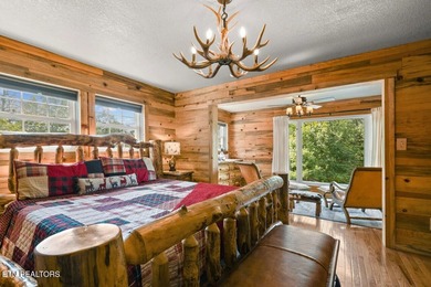 Escape to Rustic Hideaway -- your ultimate retreat in the woods! - photo 32