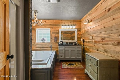 Escape to Rustic Hideaway -- your ultimate retreat in the woods! - photo 40