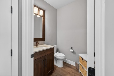 Single-level home, clear mountain views overlooking the 1st - photo 43