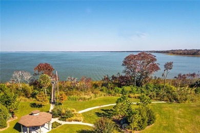 Virtually Staged. Enjoy single-level living in lakefront Hull - photo 44