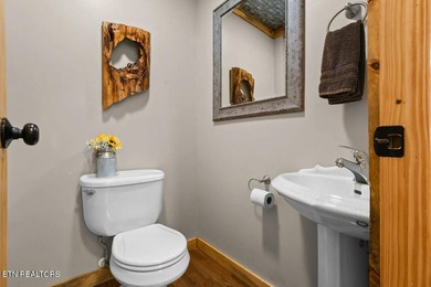 Escape to Rustic Hideaway -- your ultimate retreat in the woods! - photo 45