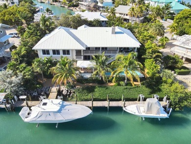 Experience modern coastal luxury in Islamorada, where elevated - photo 4