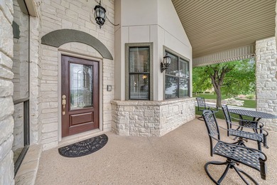 Welcome to this beautifully maintained 3-bed, 2.5-bath home in