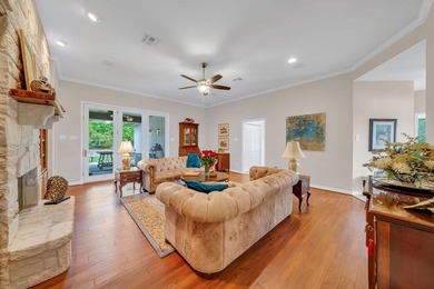 Welcome to this beautifully maintained 3-bed, 2.5-bath home in