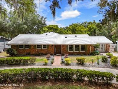 Lake Home For Sale in Keystone Heights, Florida