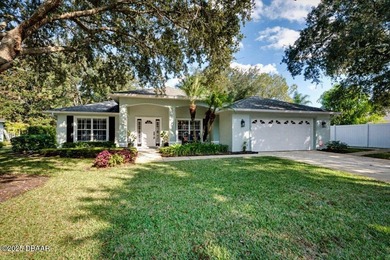 (private lake, pond, creek) Home For Sale in Ormond Beach Florida