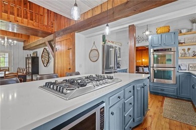 This Baxley property opens the door to something you don't come - photo 21