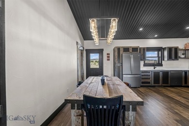 Discover luxury, comfort, and Montana charm in this impeccably - photo 22