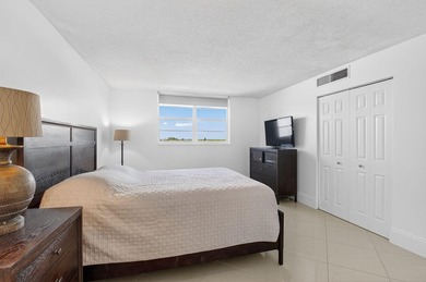 Pristine and fully updated, this penthouse-level 1-bedroom plus - photo 23