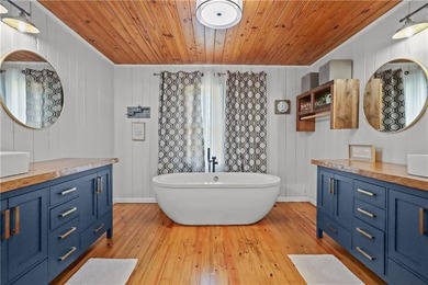 This Baxley property opens the door to something you don't come - photo 25