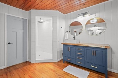 This Baxley property opens the door to something you don't come - photo 26