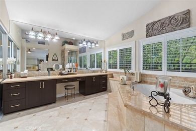 Welcome to this stunning 5-bedroom, 3.5-bath executive home - photo 27