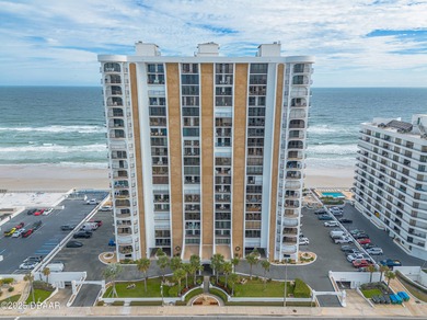 (private lake, pond, creek) Condo For Sale in Daytona Beach Florida