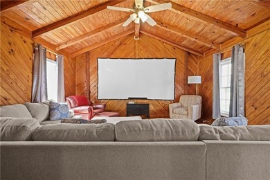 This Baxley property opens the door to something you don't come - photo 33