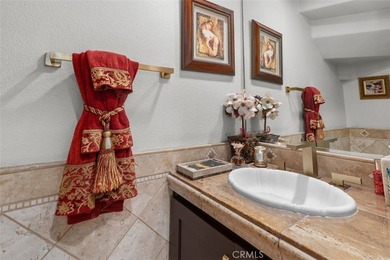 Welcome to this stunning 5-bedroom, 3.5-bath executive home - photo 34