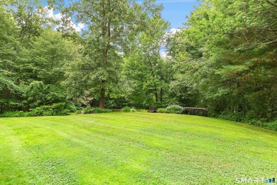 Welcome to this beautiful, private retreat at 15 Woodland Drive - photo 37