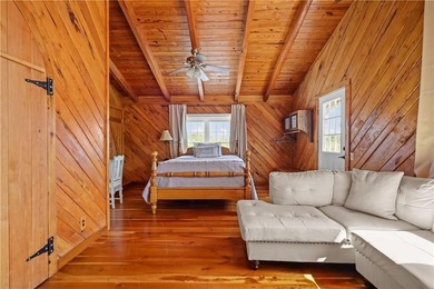 This Baxley property opens the door to something you don't come - photo 37