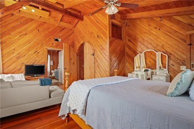 This Baxley property opens the door to something you don't come - photo 38