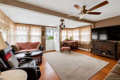 Discover The charm and endless potential of this beautifully - photo 4