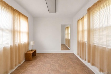 Discover The charm and endless potential of this beautifully - photo 8
