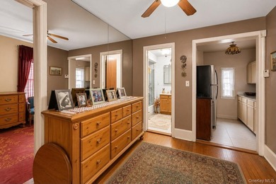 Discover The charm and endless potential of this beautifully - photo 10