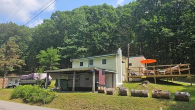 Raystown Lake Home For Sale in James Creek Pennsylvania