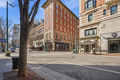 Elizabeth River Condo For Sale in Norfolk Virginia