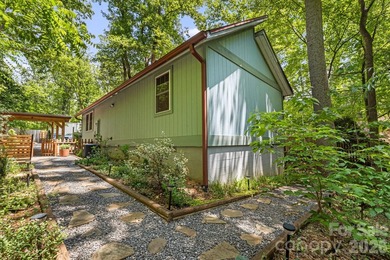 Top 7 Reasons to Love This Home: 1. A peaceful oasis of nature - photo 36