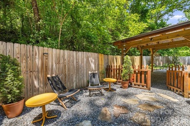 Top 7 Reasons to Love This Home: 1. A peaceful oasis of nature - photo 38