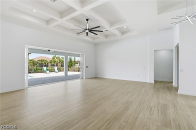 Welcome to your luxury waterfront retreat in the heart of - photo 7