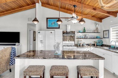 This canal front home checks all the boxes. PRICE, CONDITION - photo 6