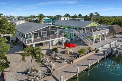 This canal front home checks all the boxes. PRICE, CONDITION - photo 9