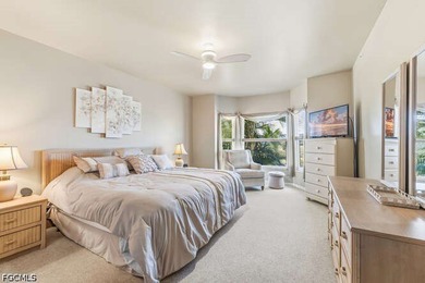 Stunning, wide open views of the golf course, lakes and - photo 11