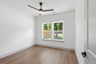 *** $5,000 seller concession toward buyer closing costs! Don't - photo 22