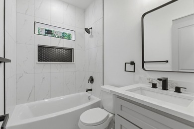 *** $5,000 seller concession toward buyer closing costs! Don't - photo 24