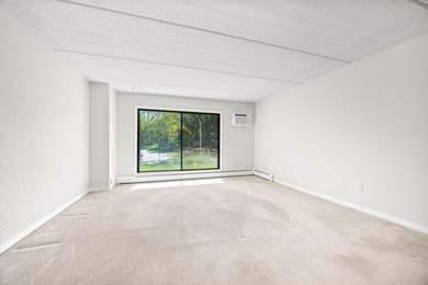 Welcome Home! Greenbrier Village has so many amenities, you can - photo 10