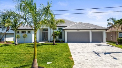 Cape Coral Lakes Area Home For Sale in Cape Coral Florida