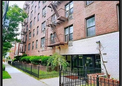 East River Home Sale Pending in Flushing New York