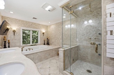 Welcome to 17 Nottingham Way. This expansive unique 5,300 - photo 17