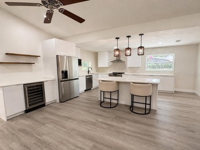 Beautiful pool home located in the highly sought-after - photo 5