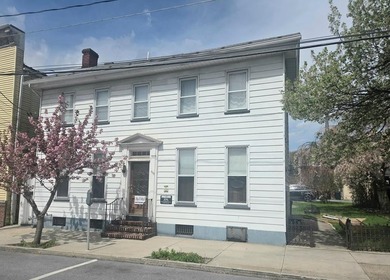 Beautiful Downtown Huntingdon commercial property on the 600 - photo 1