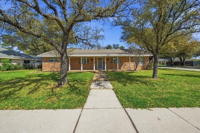 Major updates recently completed! The seller recently installed - photo 1