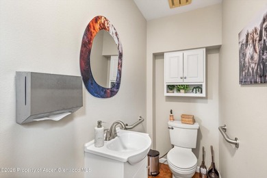 Own a rare standalone building in the heart of charming downtown - photo 12