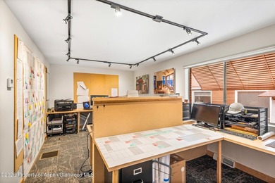 Own a rare standalone building in the heart of charming downtown - photo 15