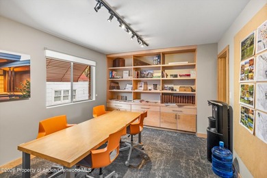 Own a rare standalone building in the heart of charming downtown - photo 16