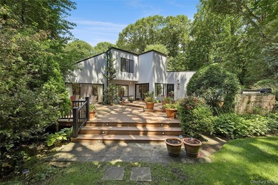 Down a long, private, enchanting road canopied by mature trees - photo 3