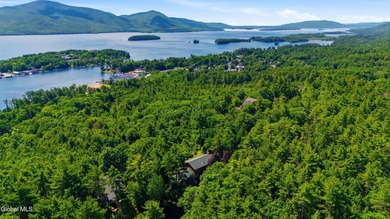 STUNNING LAKE VIEW + PRIME LOCATION. Beautifully renovated and - photo 2