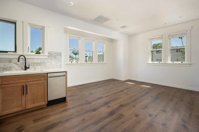 Behind the timeless facade of a beautifully restored 1920s - photo 25