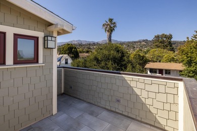 Behind the timeless facade of a beautifully restored 1920s - photo 32